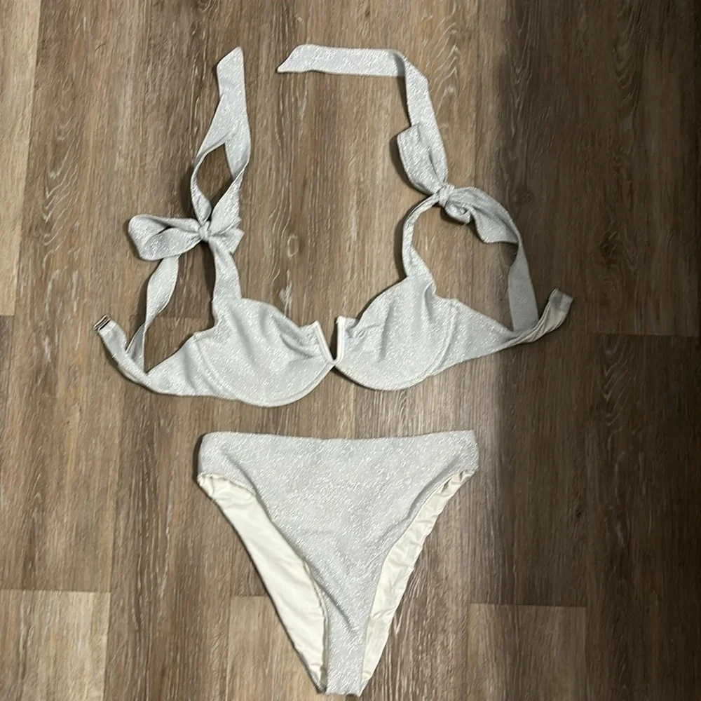 Dippin' Daisy's Light Silver/Gray Tie Shoulder Bikini Top